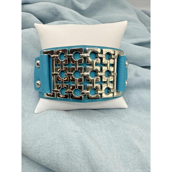 Jewelry - NWT Faux Leather Snap Strap Boho Western Cowgirl Bracelet Teal Turquoise